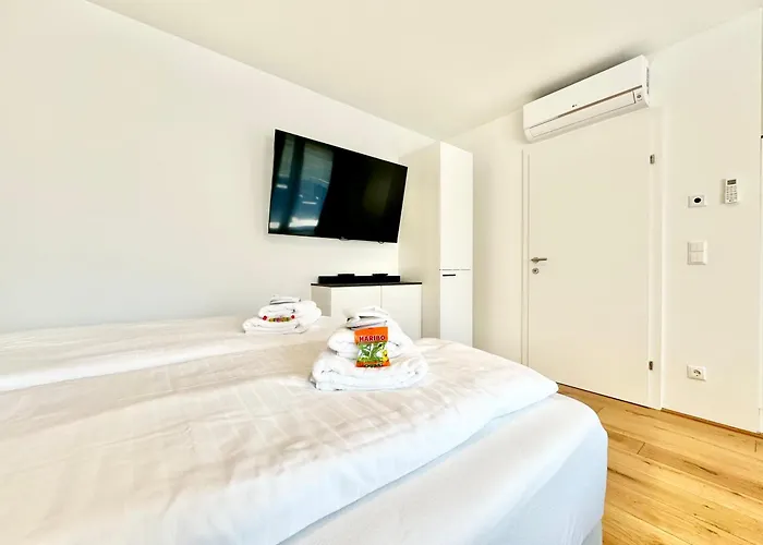 Stylische Mit Balkon Vienna