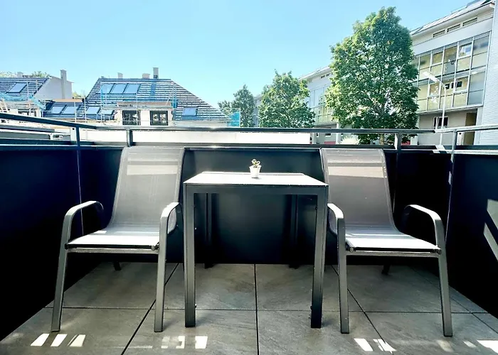 Stylische Mit Balkon * Vienna