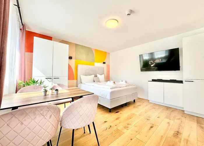 Stylische Mit Balkon * Vienna